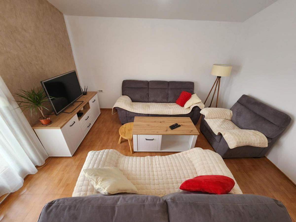 Apartment Dukić Bar Bagian luar foto