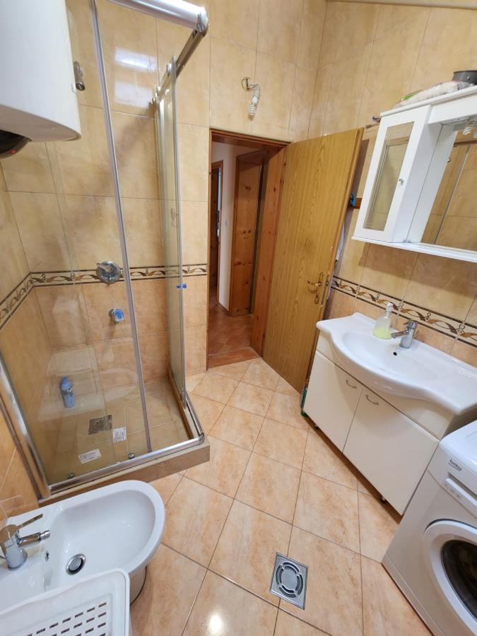 Apartment Dukić Bar Bagian luar foto